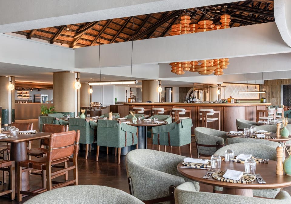 Four Seasons Safari Lodge Serengeti Hotel in Kenya