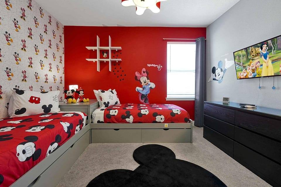 EC482 - Contemporary Oasis With Gaming Areas at Encore House in Four Corners