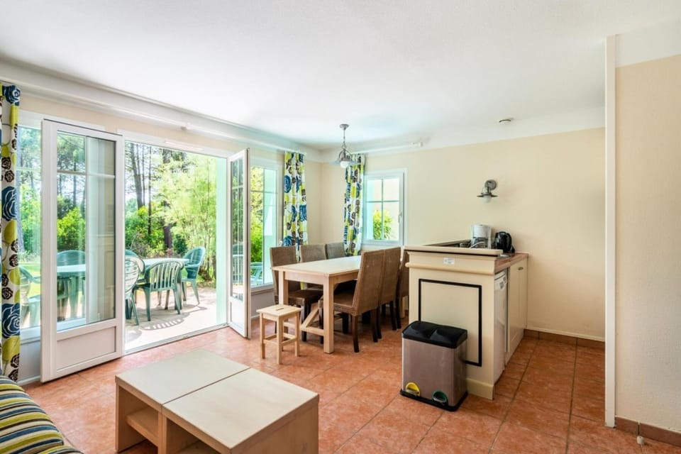 Les Maisons de Lacanau les Pins - maeva Home - Maison 3 Pièces 8 Personnes - Budget MAE-9364 Apartment in Lacanau
