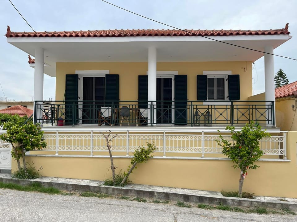 Property building, Balcony/Terrace