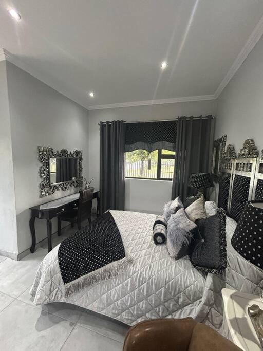 RR Luxury apartment Apartment in North West, South Africa