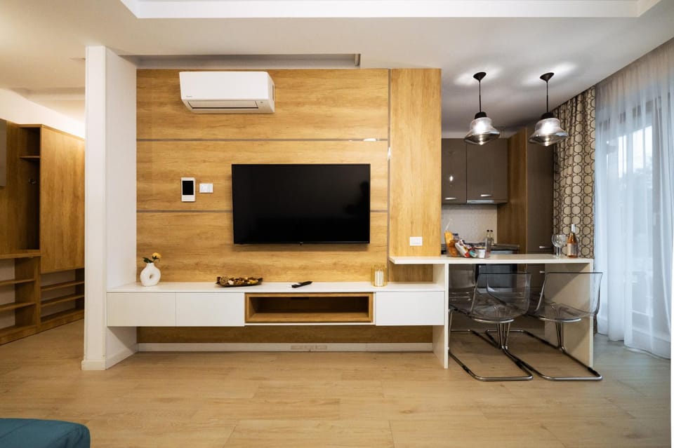 TV and multimedia, Dining area, air conditioner