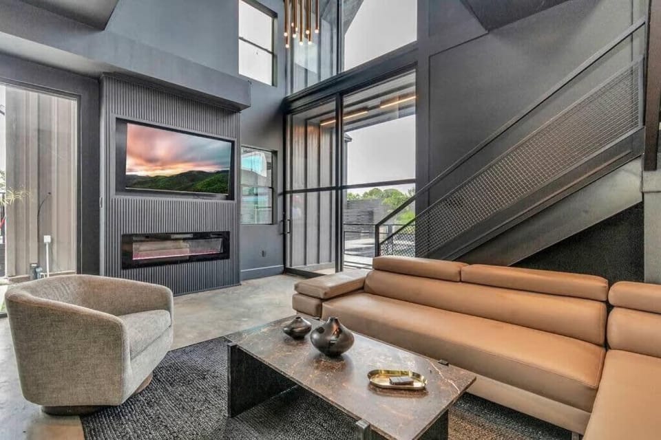 Poolside Loft: Great for Events House in Harris County