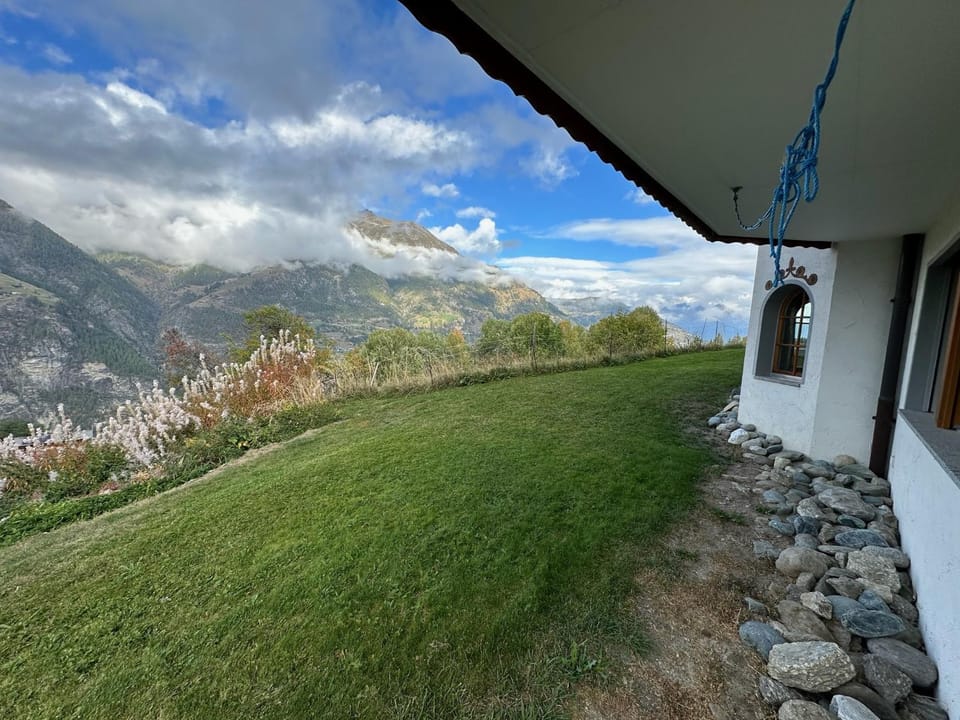 Summer, Balcony/Terrace, Mountain view