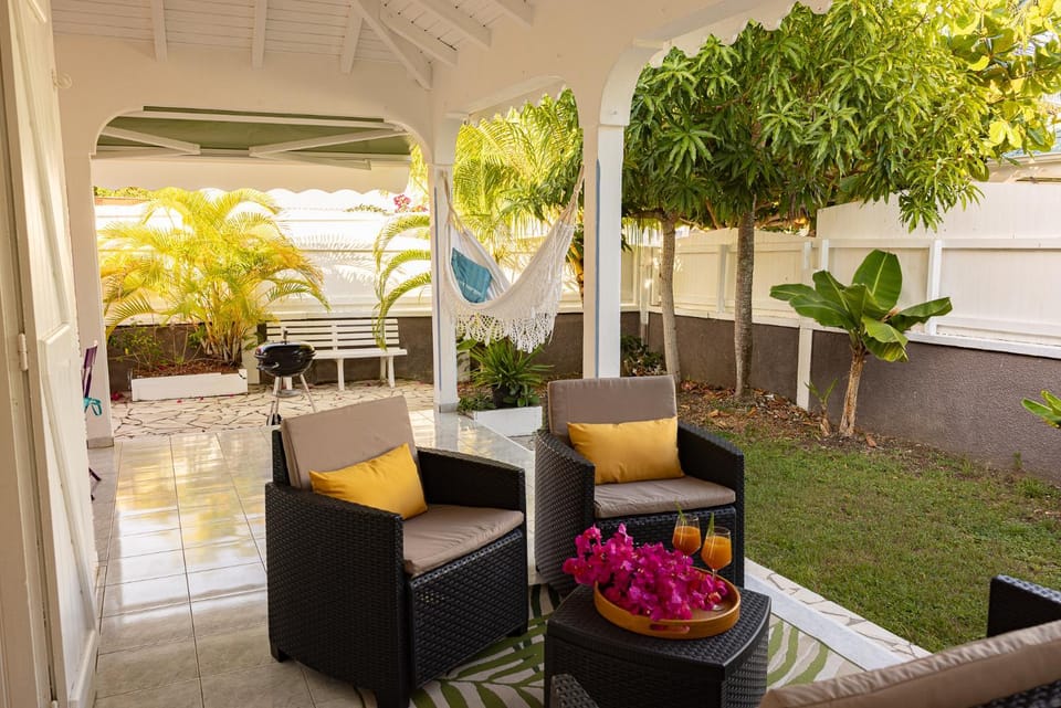 Balcony/Terrace, Balcony/Terrace, Living room, Garden view