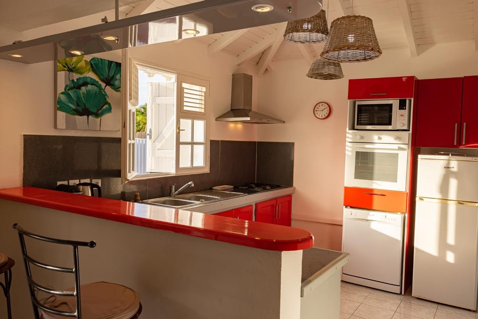 Coffee/tea facilities, Kitchen or kitchenette, dishwasher, minibar, toaster