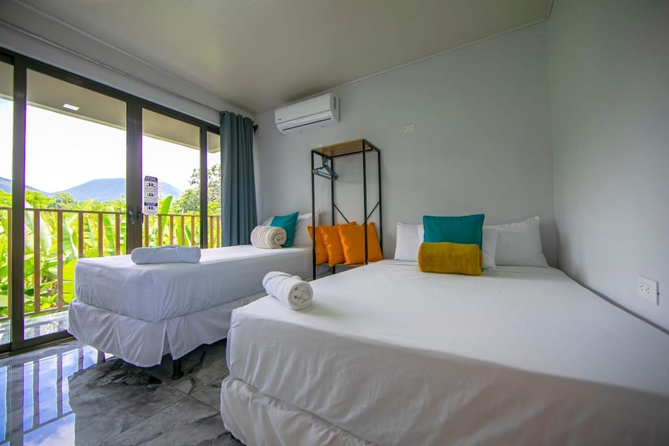 Bed, Photo of the whole room