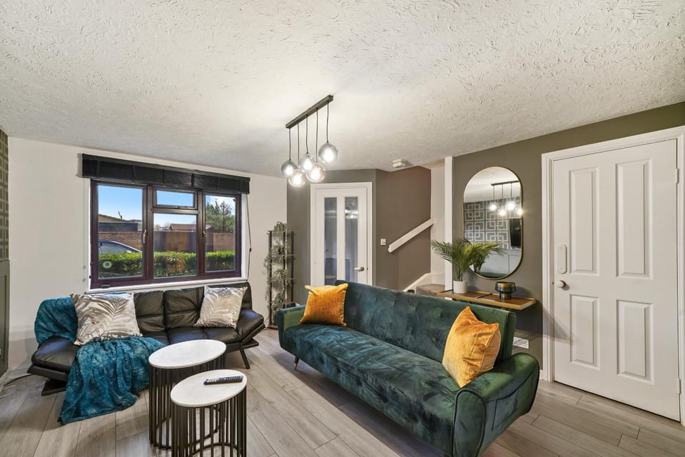 Communal lounge/ TV room, Living room