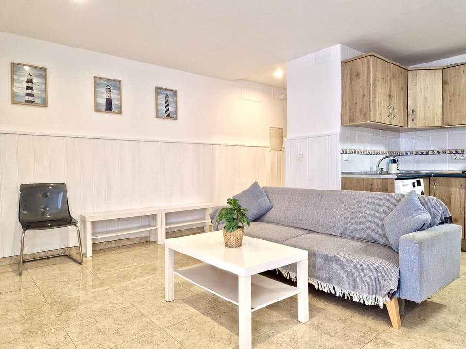 SR Mar Bonita 2BDR Playa de la Carihuela Apartment in Torremolinos