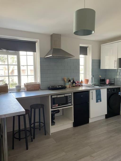 One bedroom Putney Village flat Apartment in London Borough of Richmond upon Thames