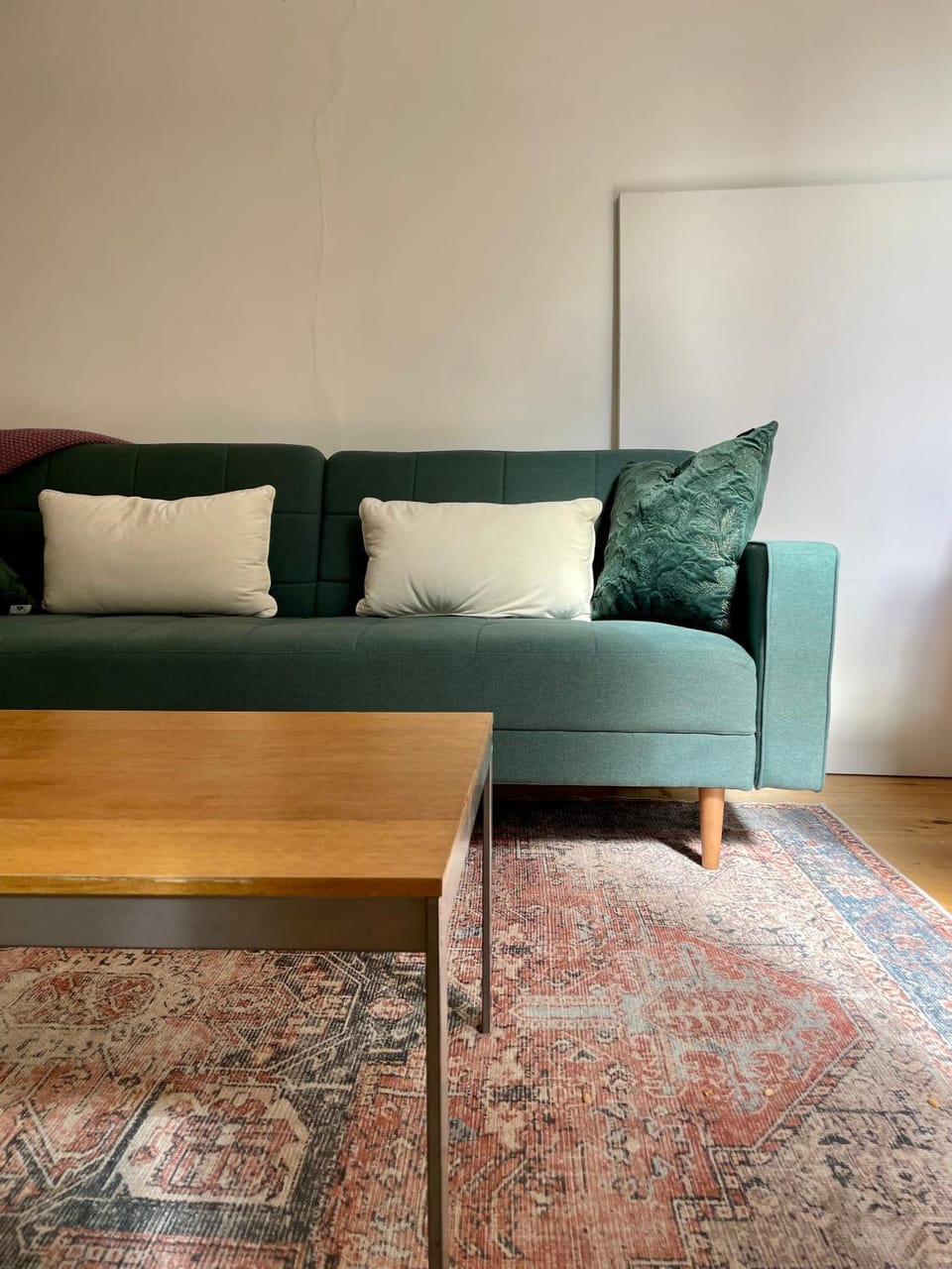 Spitalfields Market Garden Flat Apartment in London Borough of Hackney