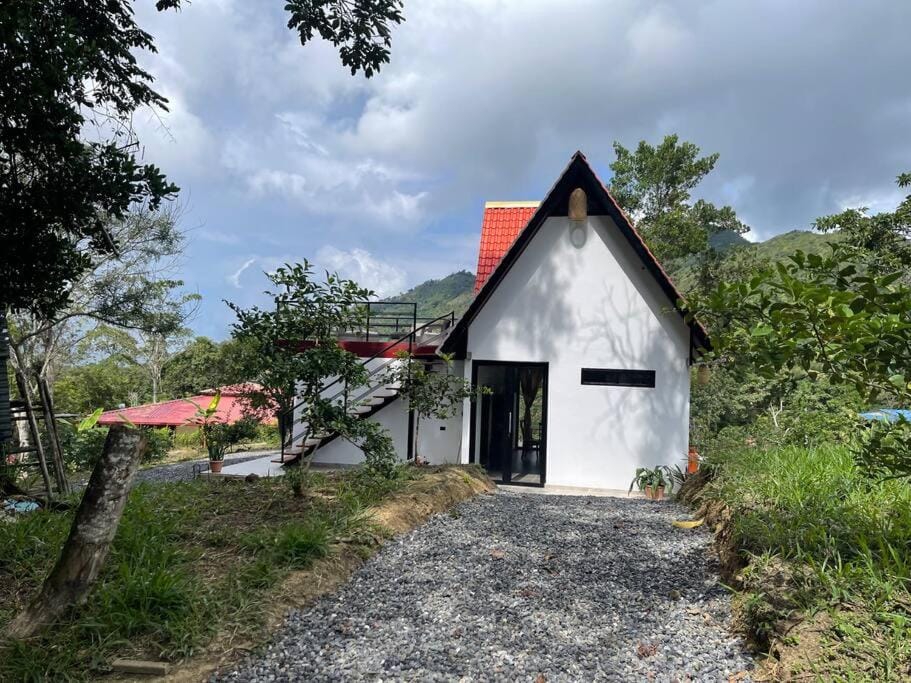 Hermosa Cabaña cerca a Villeta House in Cundinamarca, Colombia