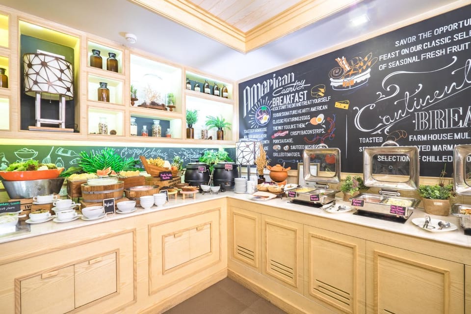 Restaurant/places to eat, Buffet breakfast