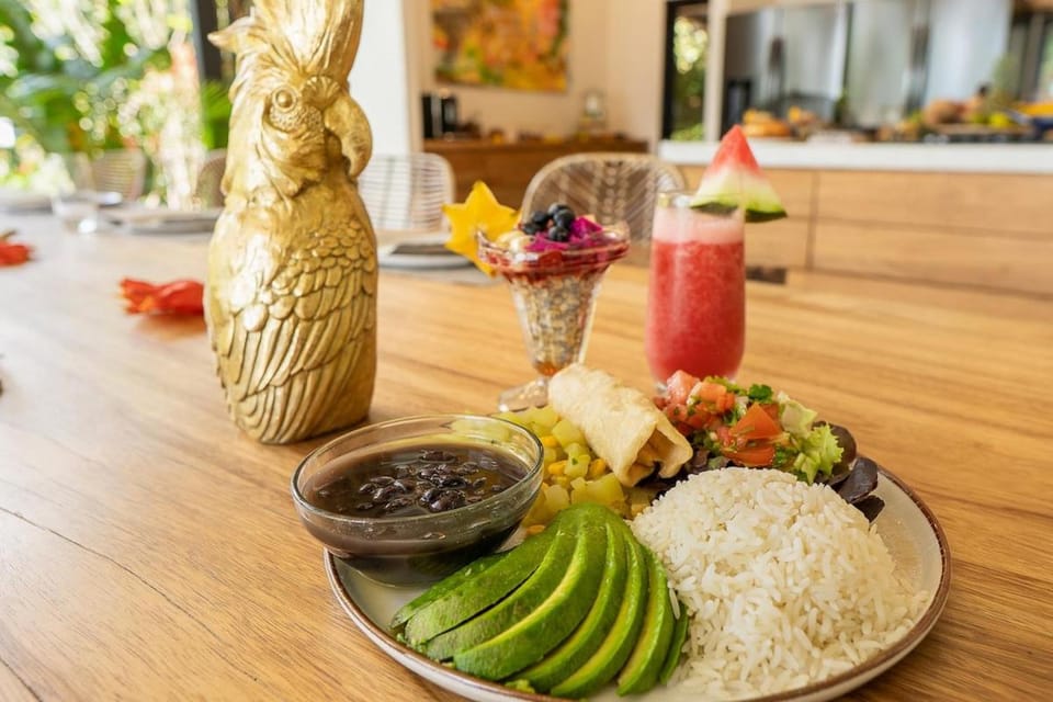 Food and drinks, Food, Drinks