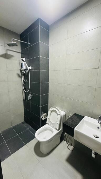 Deluxe Seaview Georgetown Penang @ ComfyLux Homestay Apartment in George Town