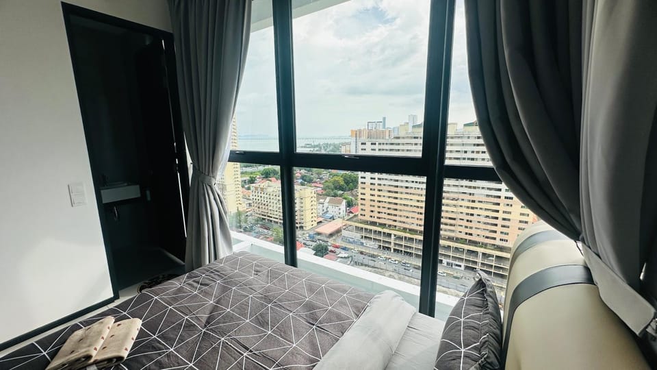 Deluxe Seaview Georgetown Penang @ ComfyLux Homestay Apartment in George Town
