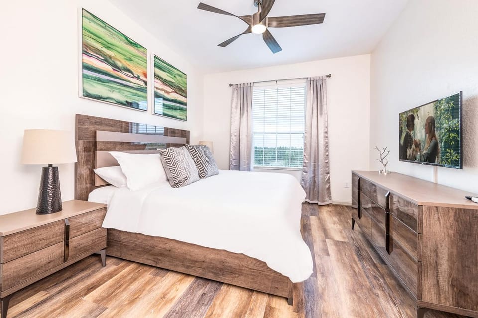 Bed, Bedroom, fireplace