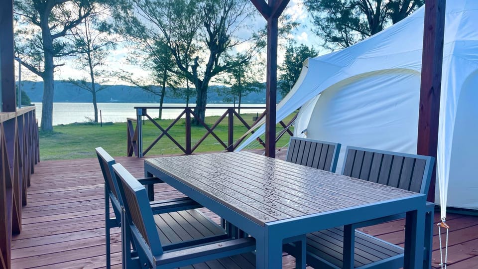 Day, Natural landscape, Dining area, Sea view, Sea view