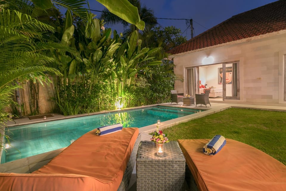 Night, Garden view, Swimming pool