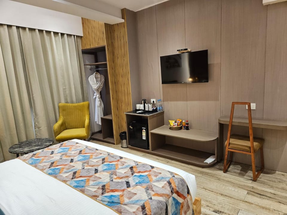 Travellers Hotel Hotel in Delhi