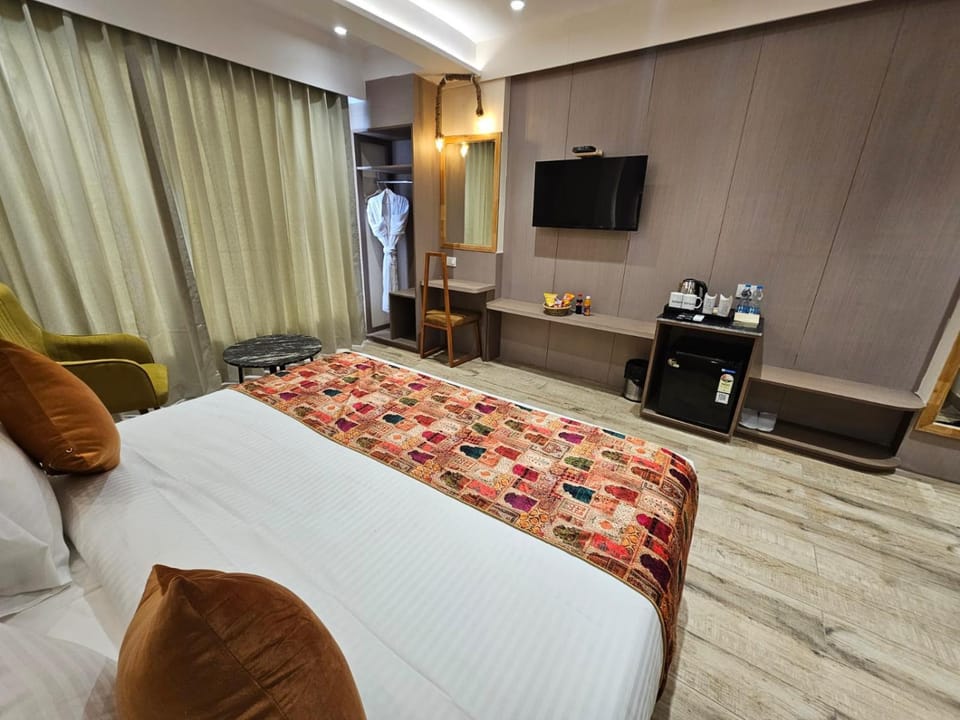 Travellers Hotel Hotel in Delhi