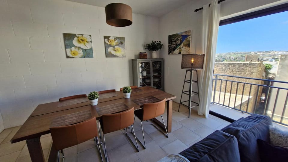 View (from property/room), Living room, Dining area