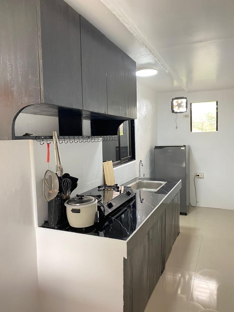 Casa Luna 2 Bedroom House Bed and Breakfast in General Luna