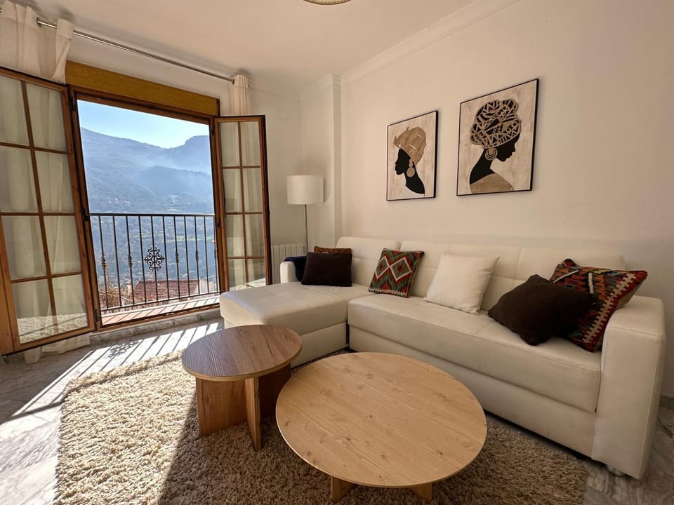 View (from property/room), Balcony/Terrace, Living room, Seating area