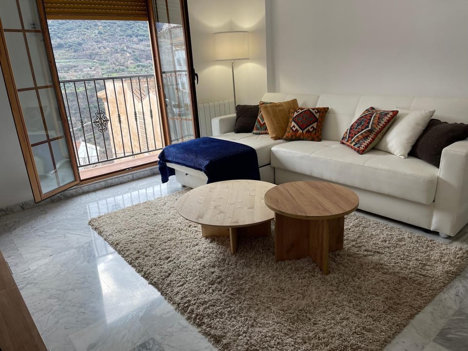 Living room, Photo of the whole room, Seating area