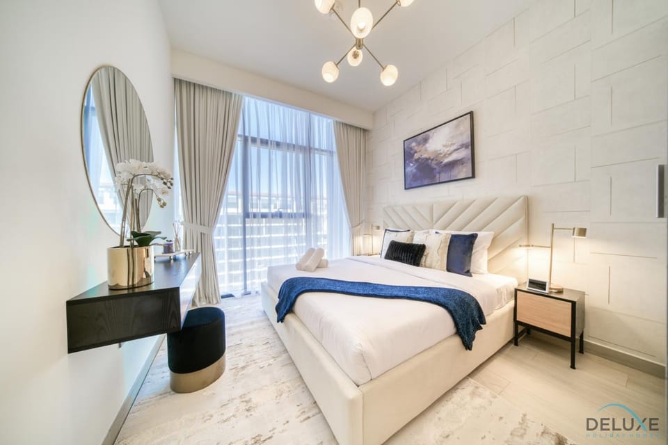 Bed, Photo of the whole room, Bedroom, towels, air conditioner