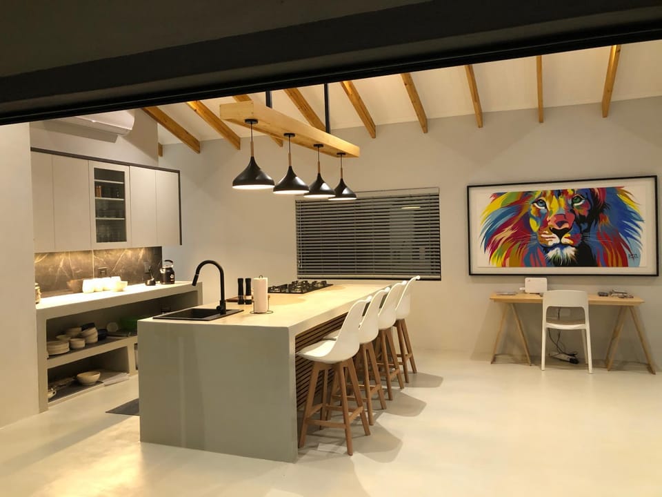 Modern Bush Living House in South Africa