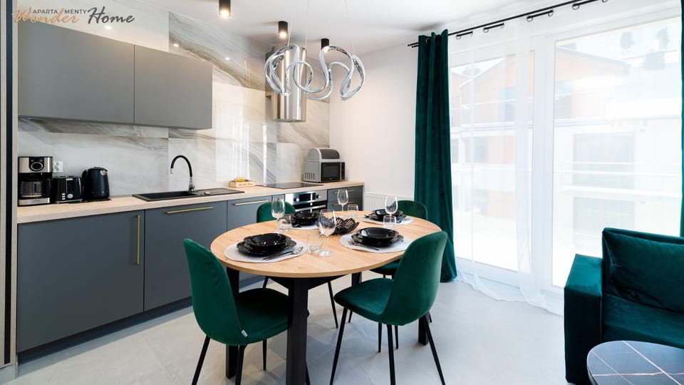 Coffee/tea facilities, Kitchen or kitchenette, Living room, Seating area, Dining area, minibar, pet friendly, stove