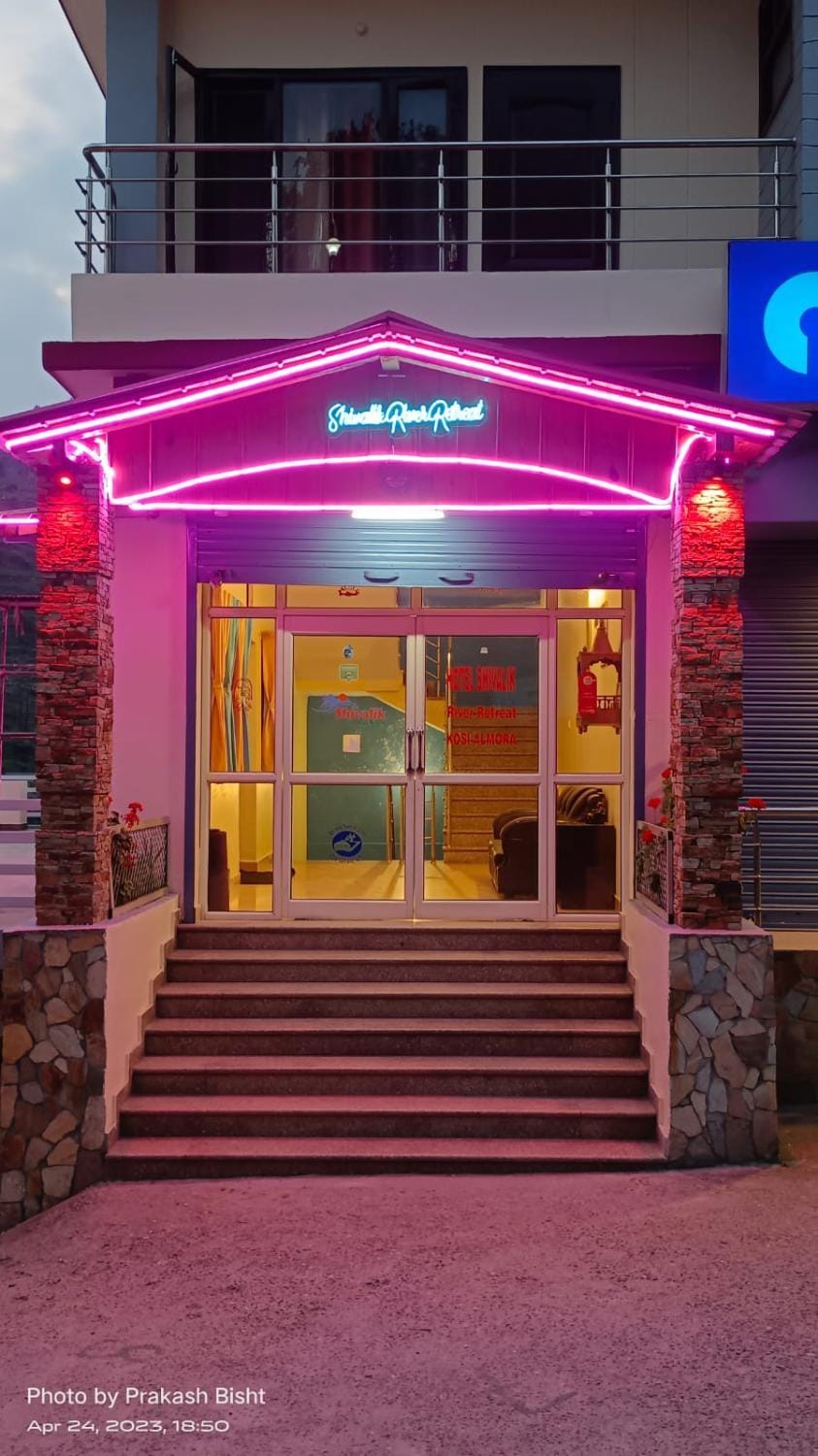 Shivalik River Retreat Hotel in Uttarakhand