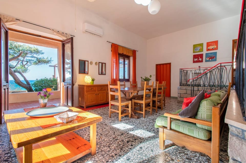 Property building, Living room