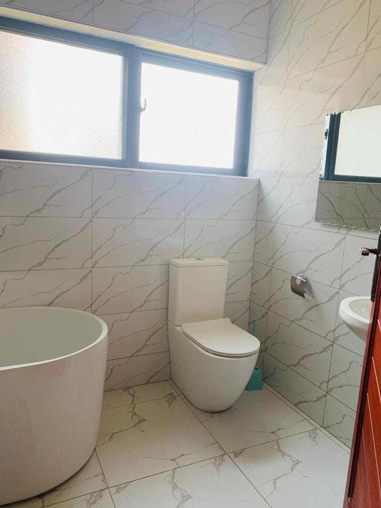 Executive 4 bedroom house with 4 beds . House in Lusaka