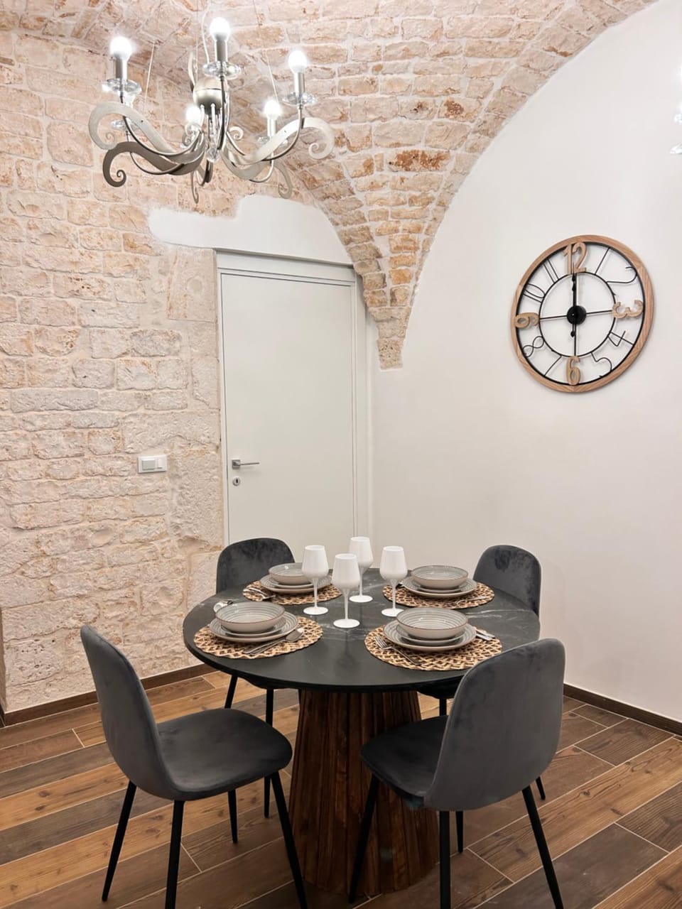 HOME 5 - PALAZZO ANTICO Bed and Breakfast in Apulia