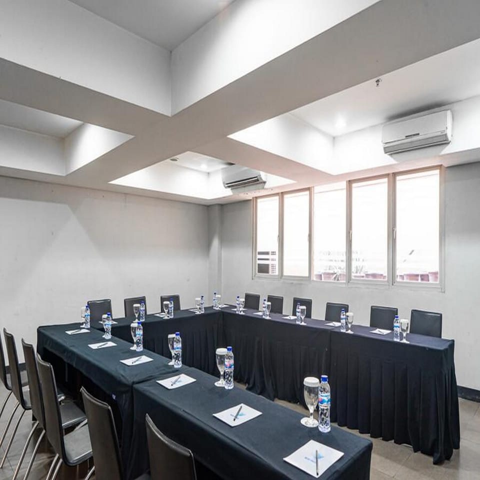 Meeting/conference room