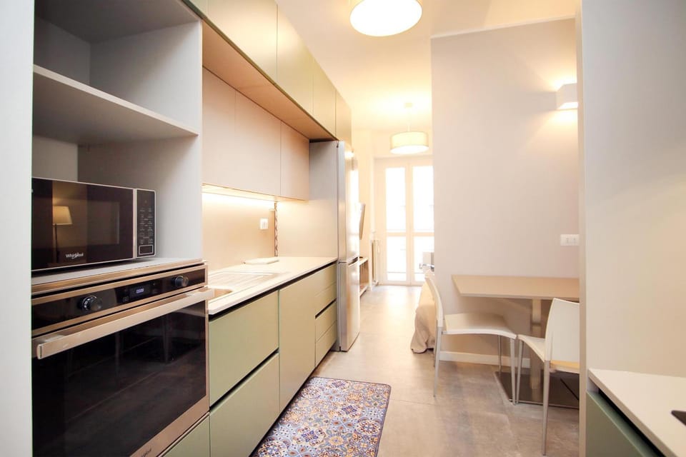 TV and multimedia, Kitchen or kitchenette, Living room, Dining area, oven, stove