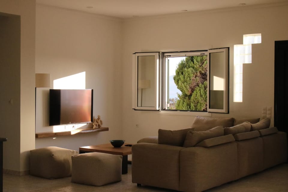 TV and multimedia, Living room, Seating area