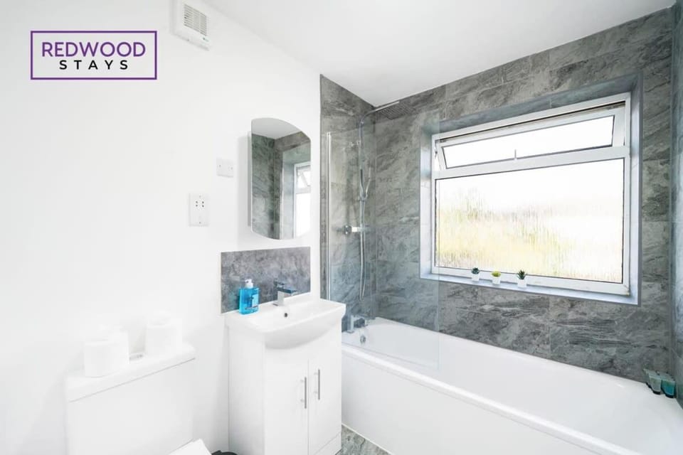 Bathroom, Bath