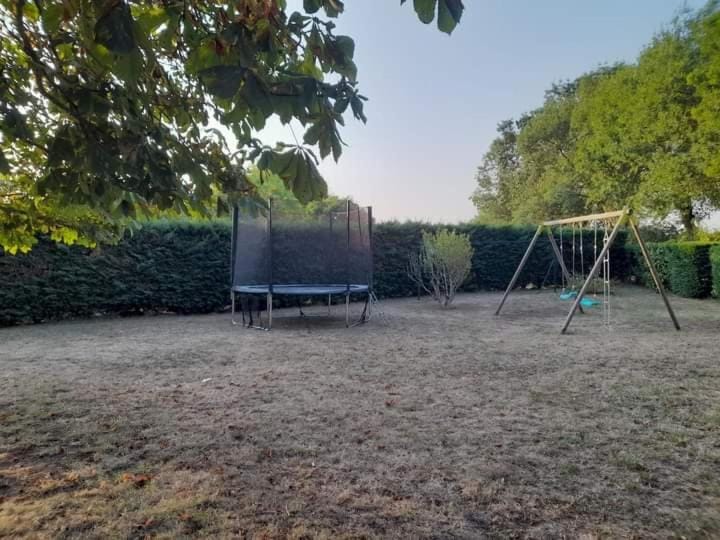 Gîte à la campagne avec jardin et piscine House in Occitanie