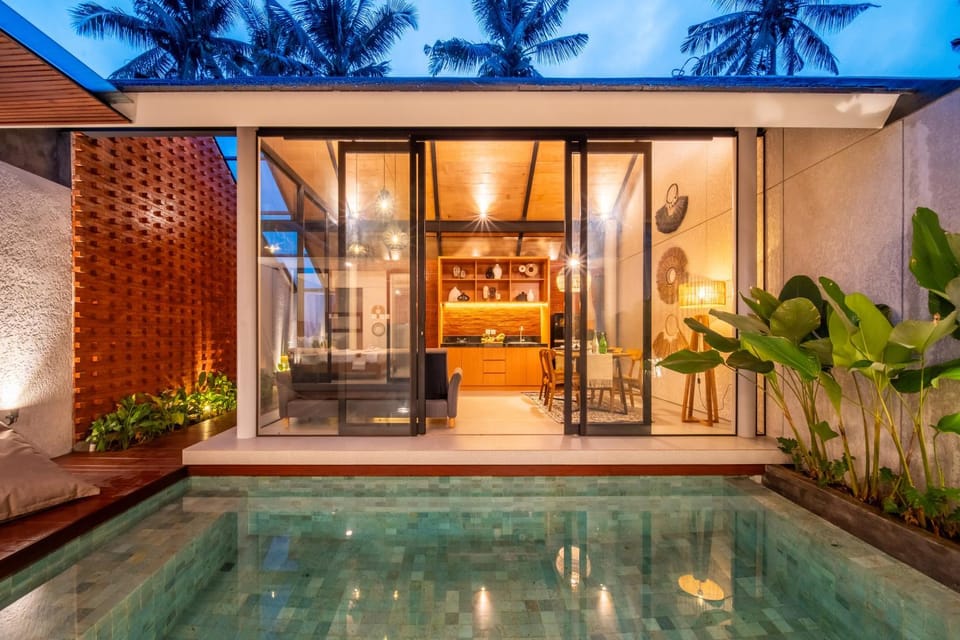 Seating area, Swimming pool