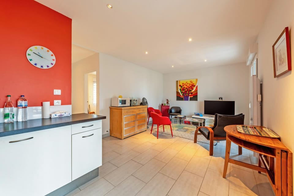 Property building, Living room