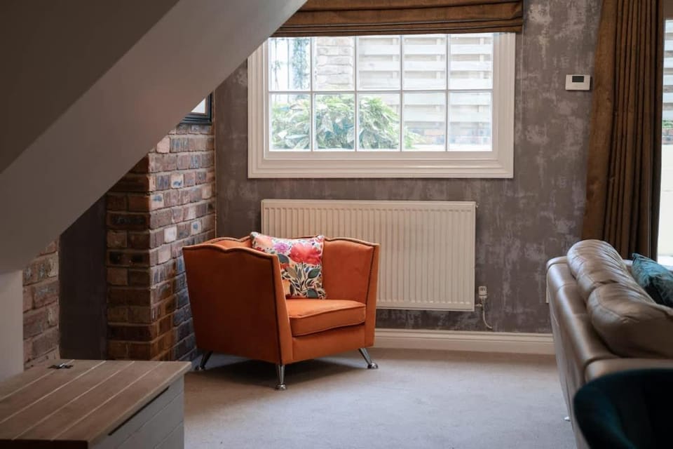 2 Bed - City Centre on your doorstep Parking House in Chester