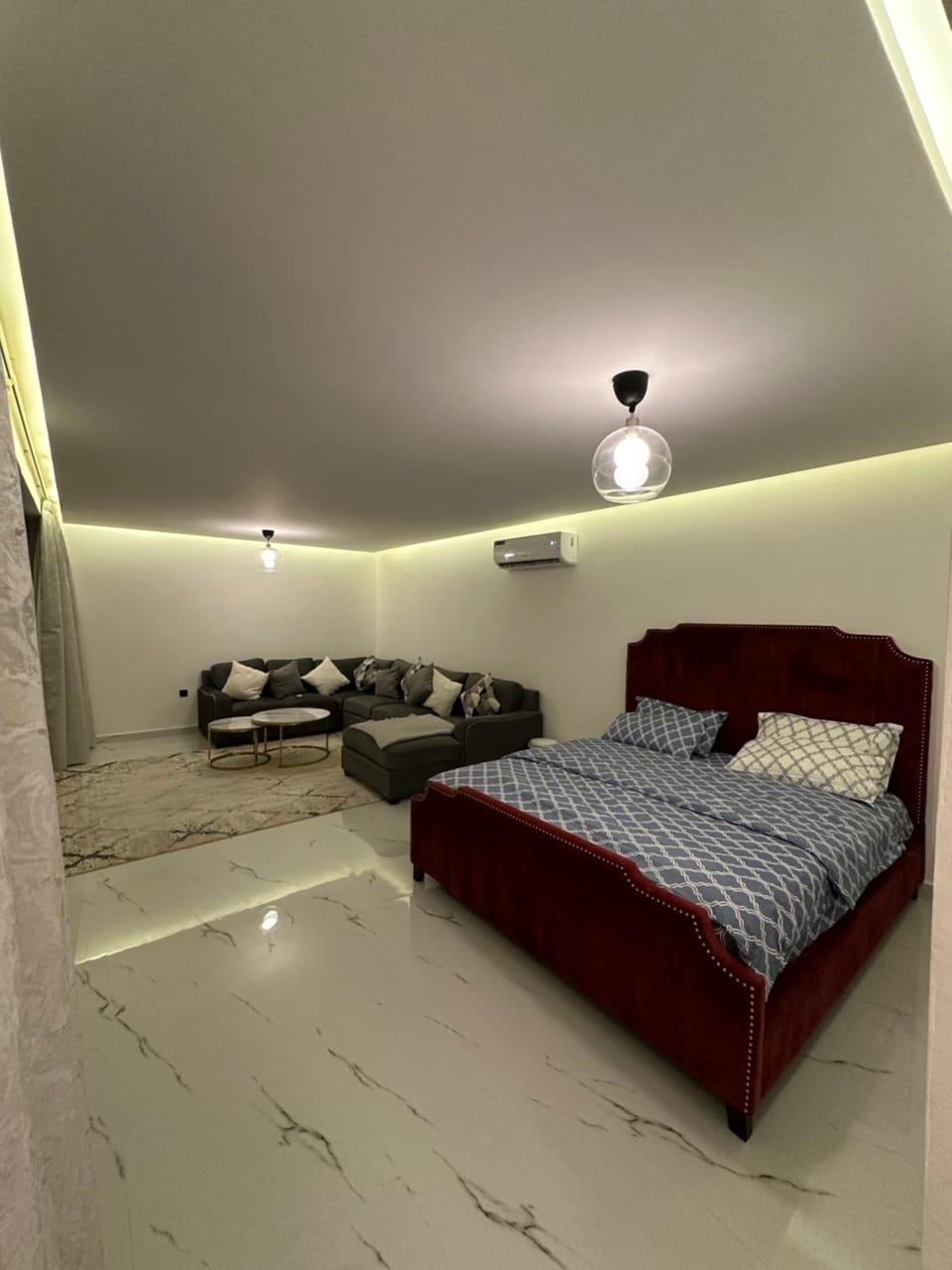 Living room, Bedroom