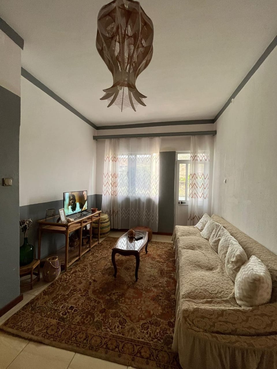 Communal lounge/ TV room