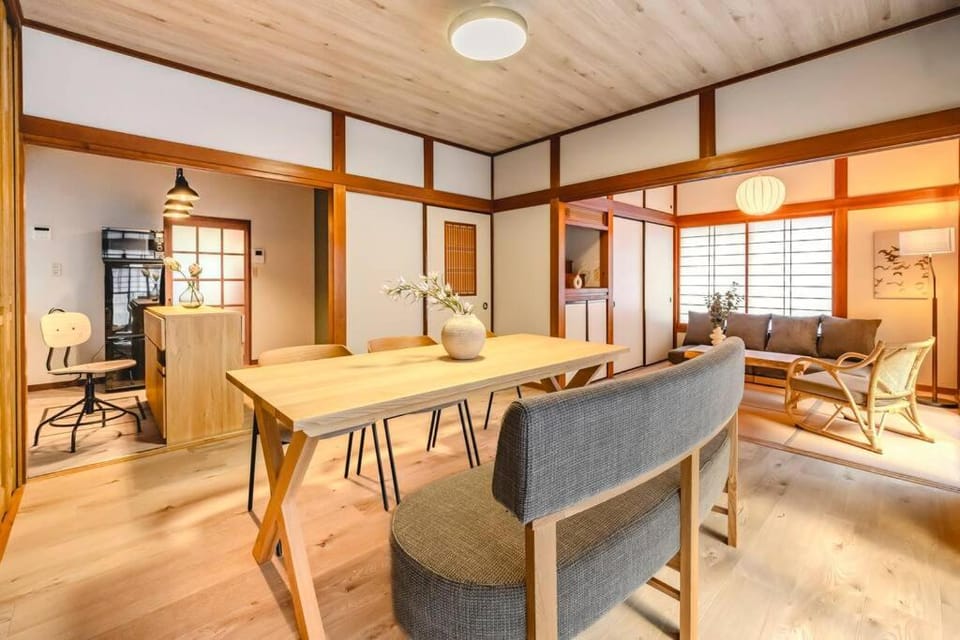 Living room, Dining area