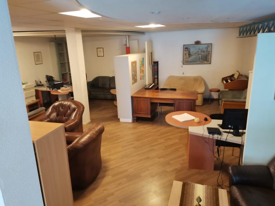 Meeting/conference room