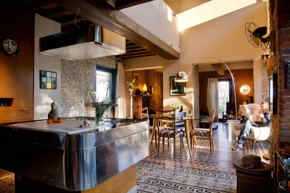 Dining area, kitchen