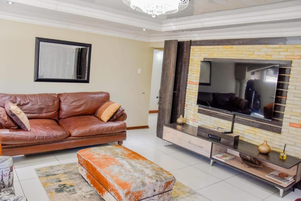 Modern Delux 2 Bedroom Townhouse Apartment in South Africa
